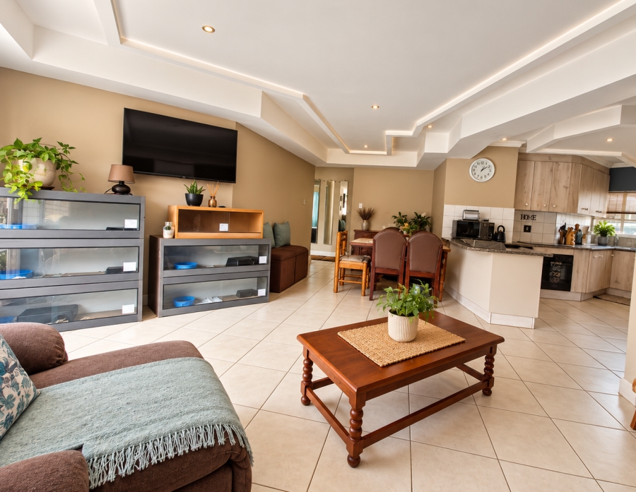 3 Bedroom Property for Sale in Uitsig Free State
